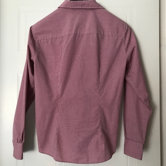 Van Heusen - Checked Pink & White Long Sleeve Button up Shirt - 3/25$ - Picture 8 of 8